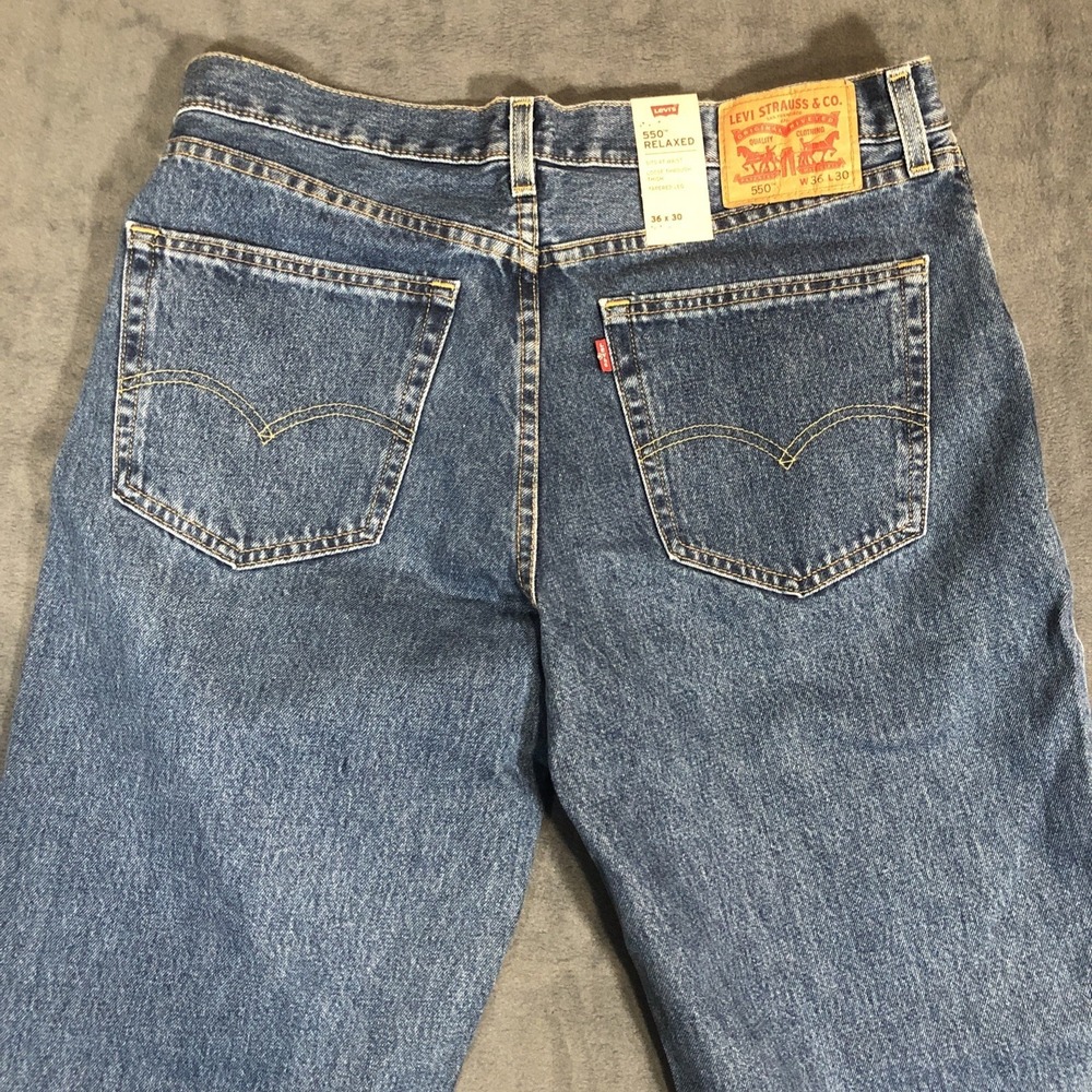 Men's Levis 550 Jeans 36x30 Blue Denim Relaxed Fit Tapered Leg Classic NWT - Picture 6 of 8